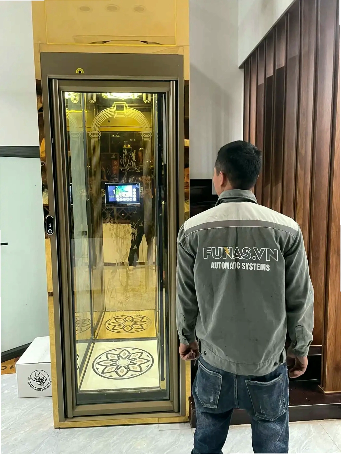 Bảng giá tham khảo cho thang máy gia đình 200kg trên thị trường