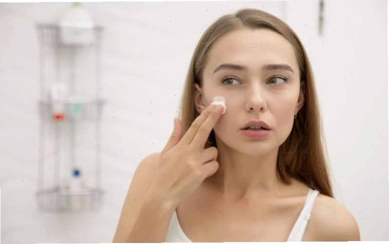 Benzoyl Peroxide là dược phẩm dùng để điều trị mụn viêm