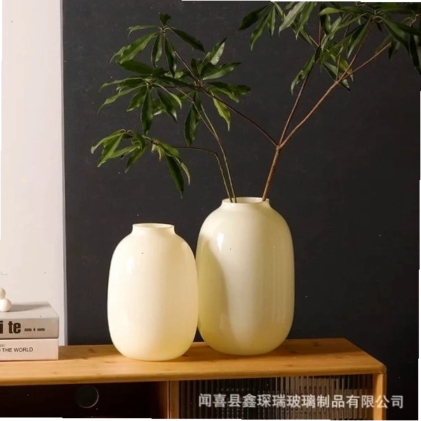 Bình Hoa Thủy Tinh Vàng Gà Con
