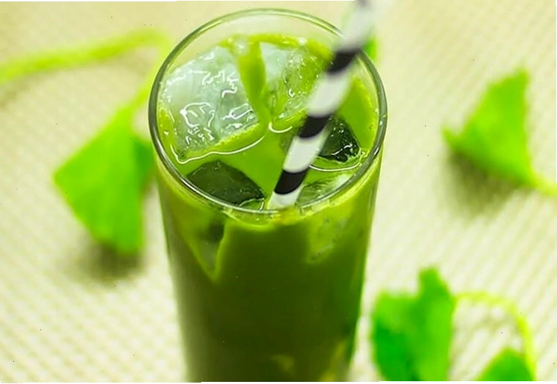Cận cảnh lá rau má tươi xanh mướt
