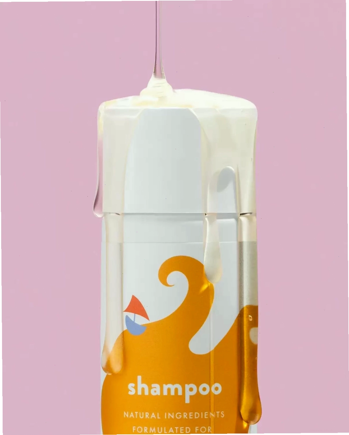 Chai dầu gội tốt nhất cho bé đặt trên nền màu hồng, nhấn mạnh sự chăm sóc nhẹ nhàng cho trẻ nhỏ.