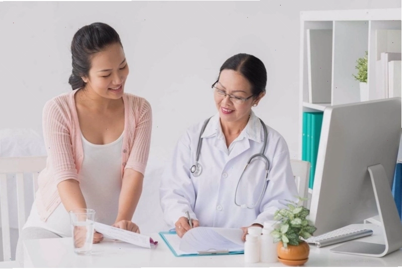 Chị em nên thăm khám phụ khoa định kỳ.