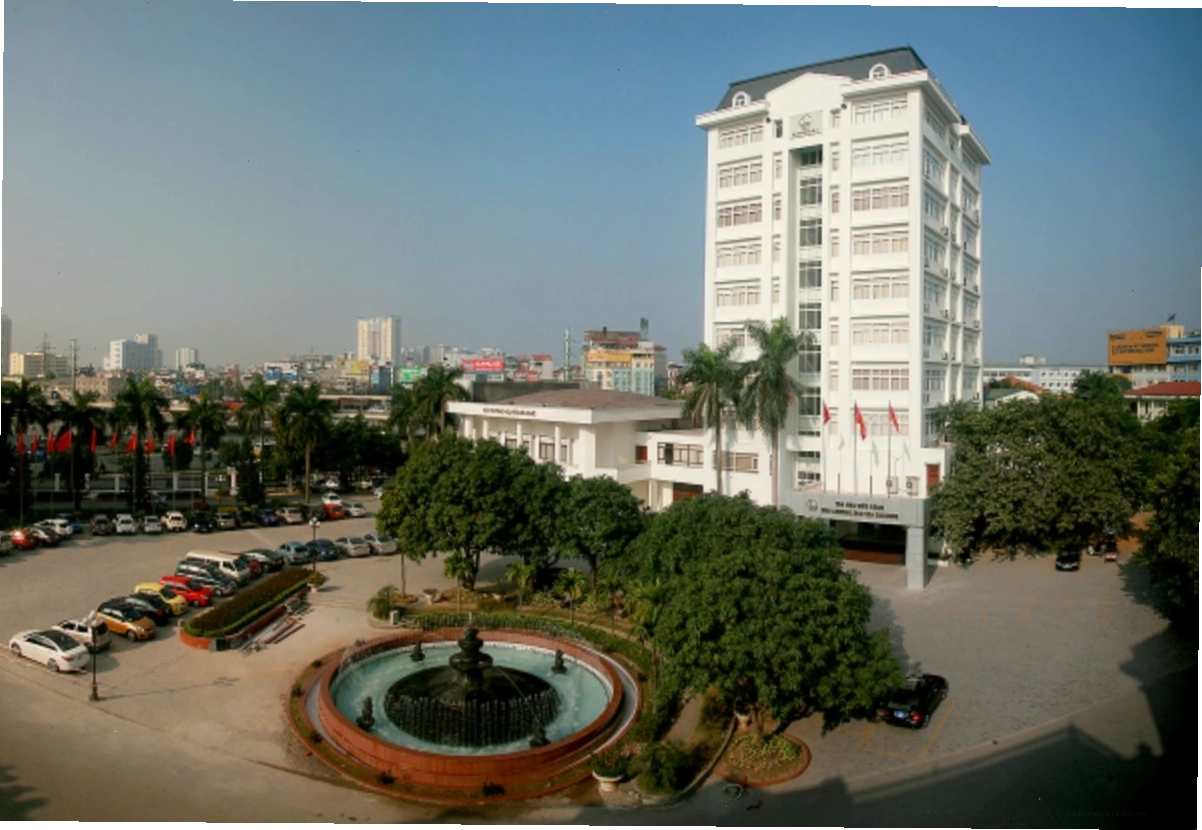Đại học Quốc gia Hà Nội - một trong những trung tâm đào tạo lớn