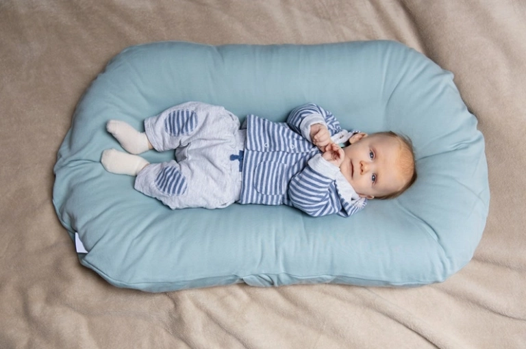 Gối Chống Trào Ngược Cho Trẻ Sơ Sinh: Tác Hại và Lưu Ý Khi Sử Dụng