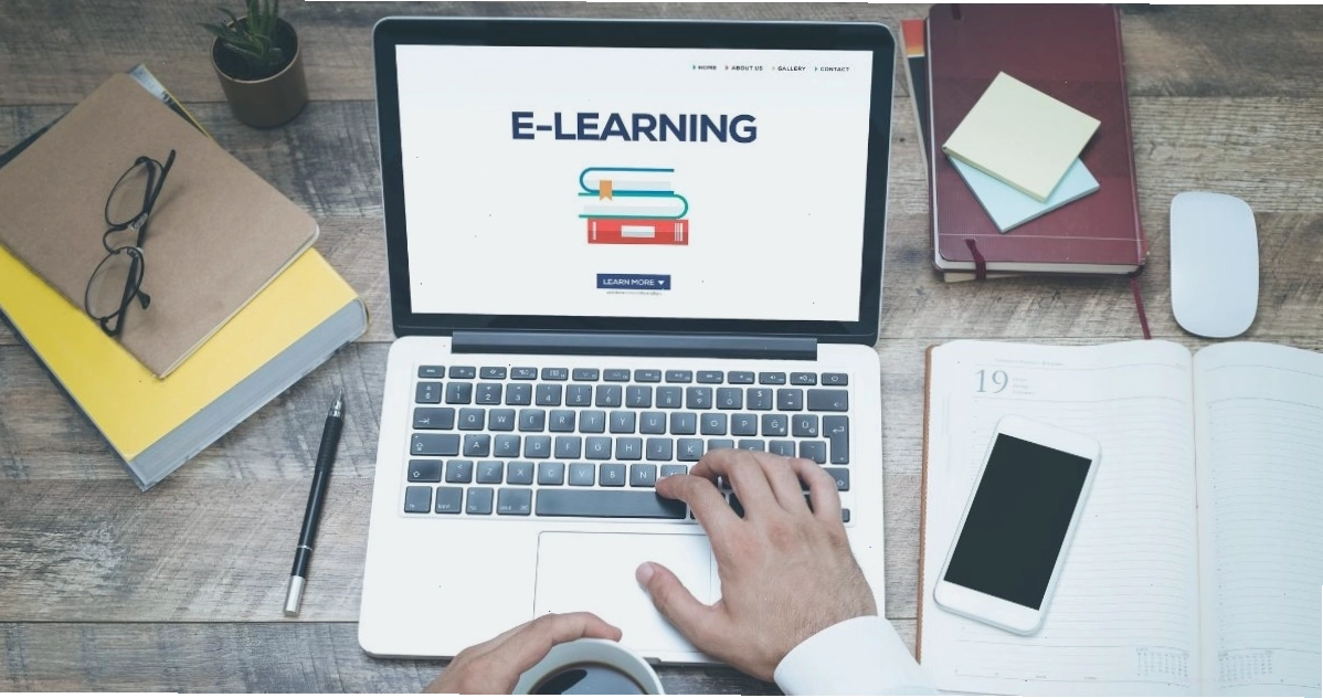 Hình ảnh minh họa khái niệm e-learning là học trực tuyến qua thiết bị điện tử
