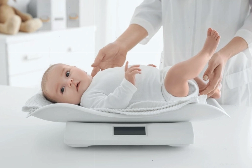Hình ảnh sữa tăng chiều cao cho bé với thông điệp về sự phát triển khỏe mạnh