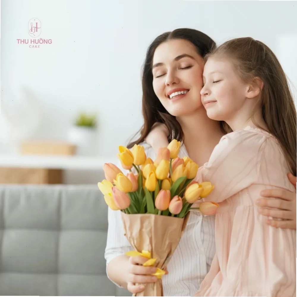 Lời chúc mừng sinh nhật mẹ khi ở xa, thể hiện tình yêu thương và nỗi nhớ