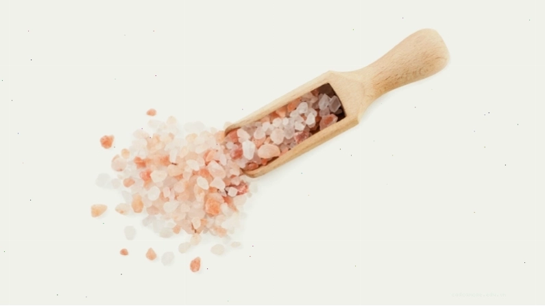 Mâm ngũ cốc với muối hồng Himalaya