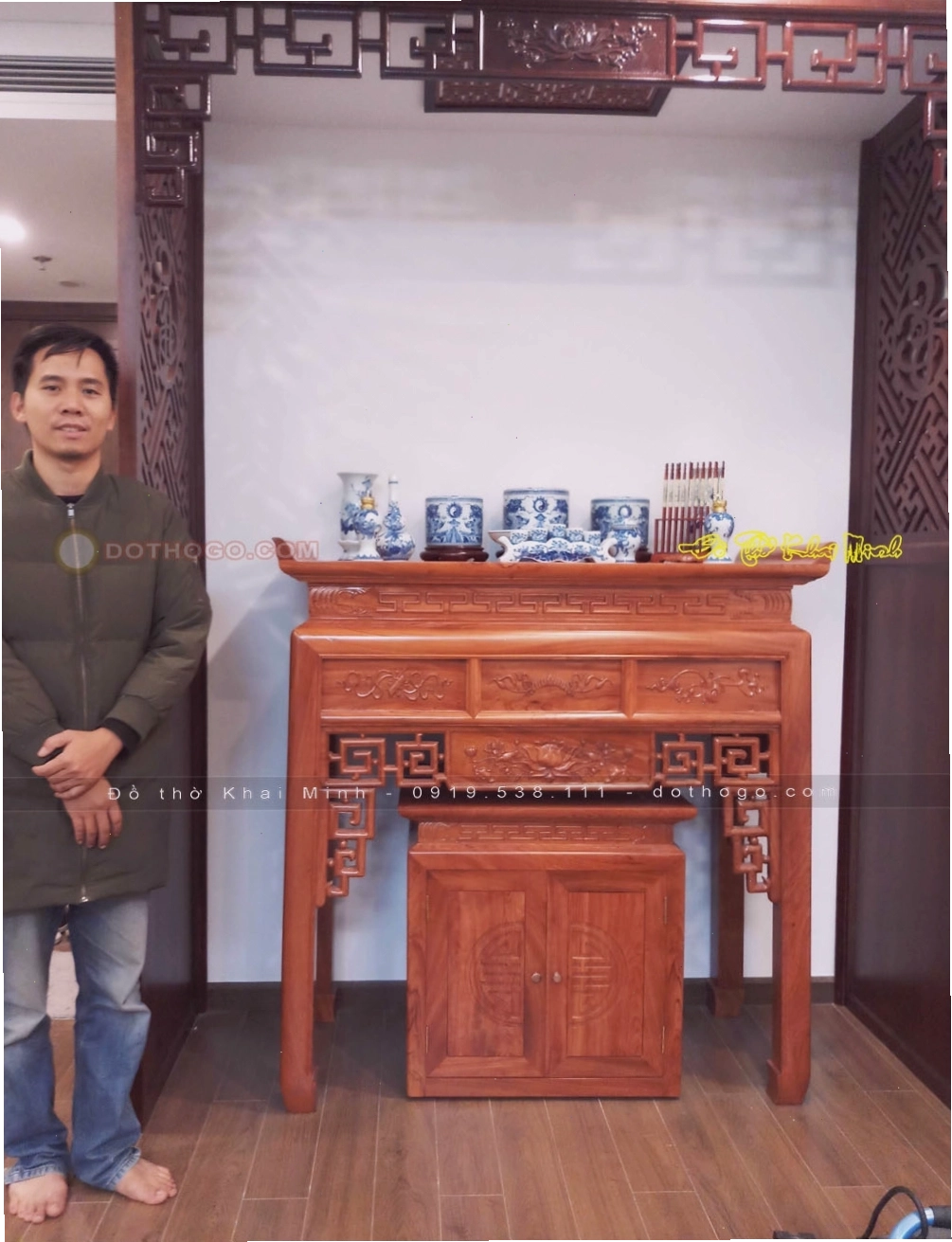 Mẫu bàn thờ gỗ hương có kèm tủ thờ