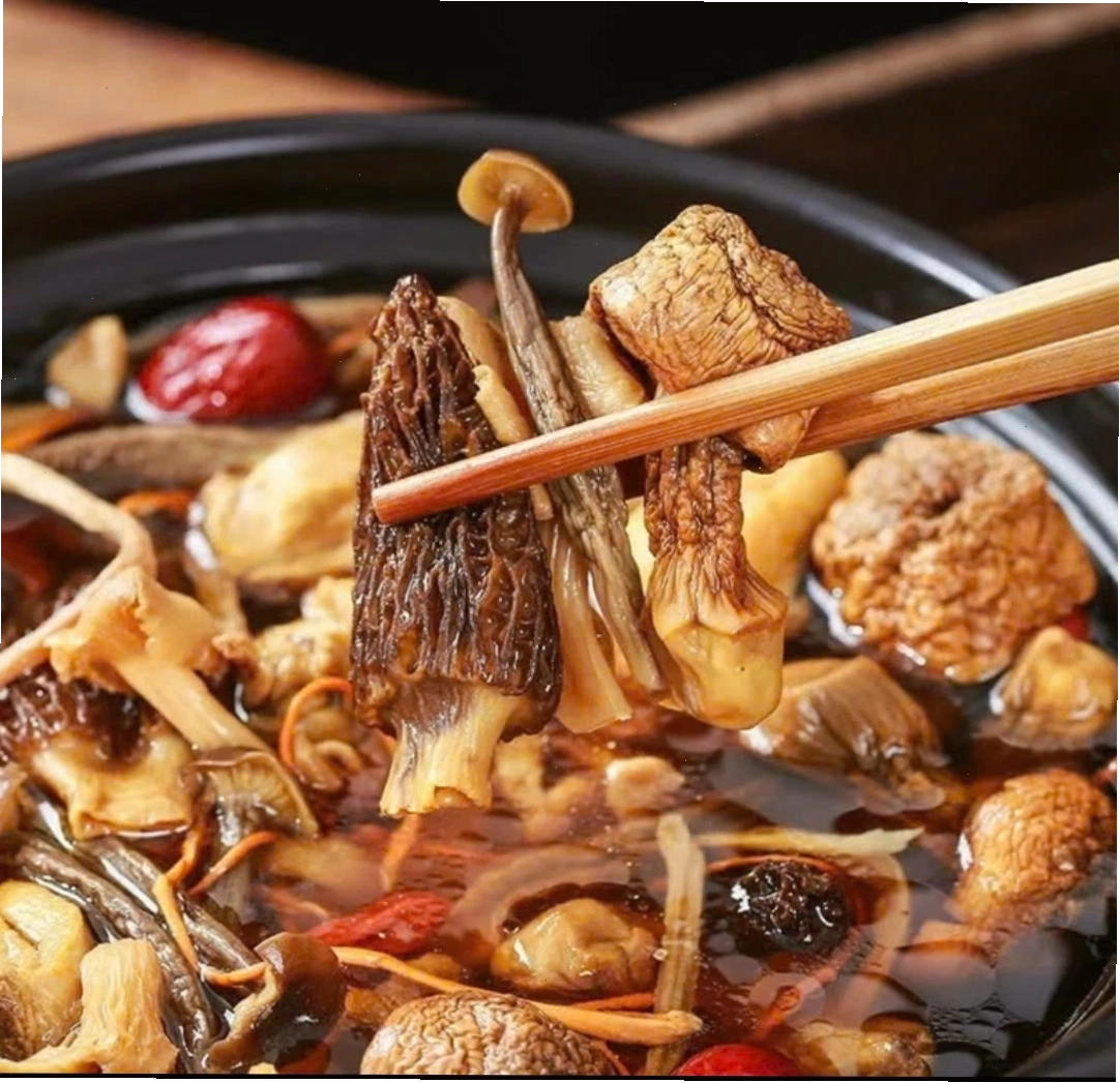 Món nấm lộc nhung hầm gà đậm đà hương vị