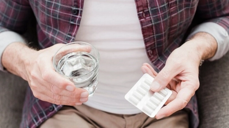 Người bình thường có nên uống thuốc chống đột quỵ? Lời khuyên từ bác sĩ