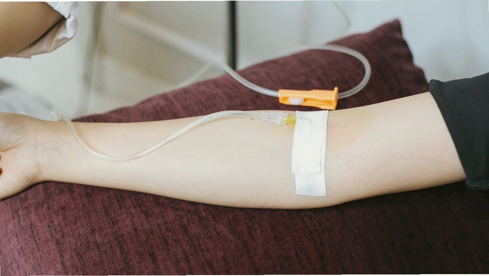 Tư vấn y tế về truyền nước biển