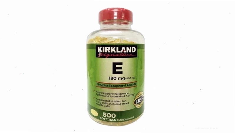 Viên uống Kirkland vitamin E cung cấp 180 mg vitamin E cho cơ thể, hỗ trợ chống oxy hóa và làm đẹp da.